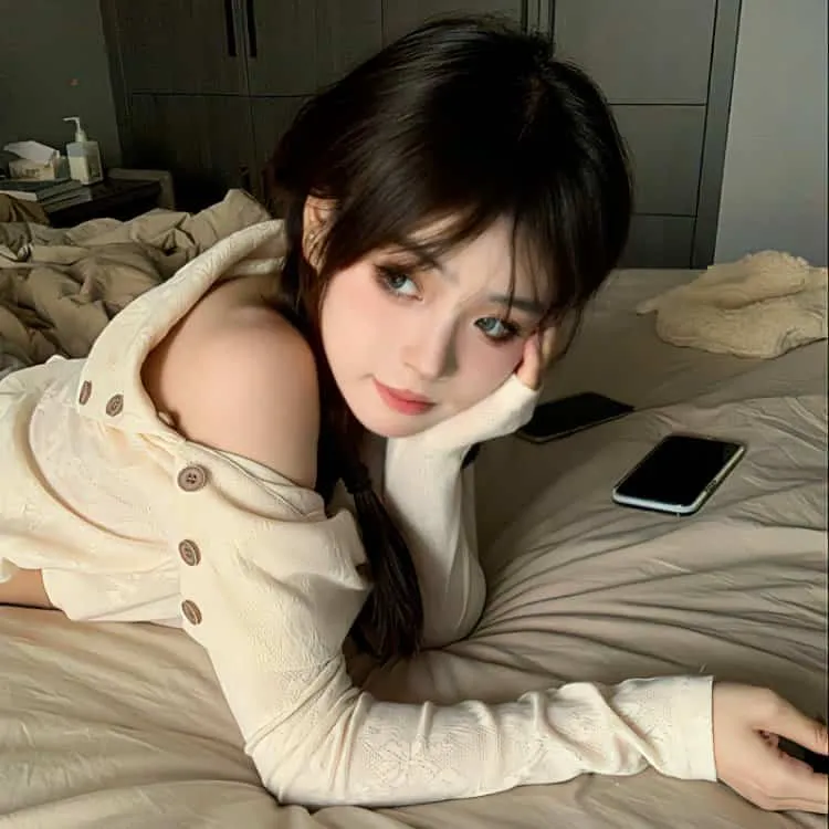 【深夜美食】《爱吃拉面的小泉同学》早见明里：为了吃遍全日本最好吃的拉面，女高中生的狂热日常
