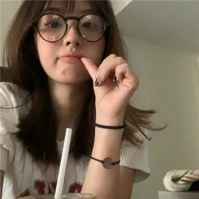 【恶女大女主】《黑色皮革手册》武井咲/米仓凉子版：银行女职员利用高官黑料逆袭成银座妈妈桑